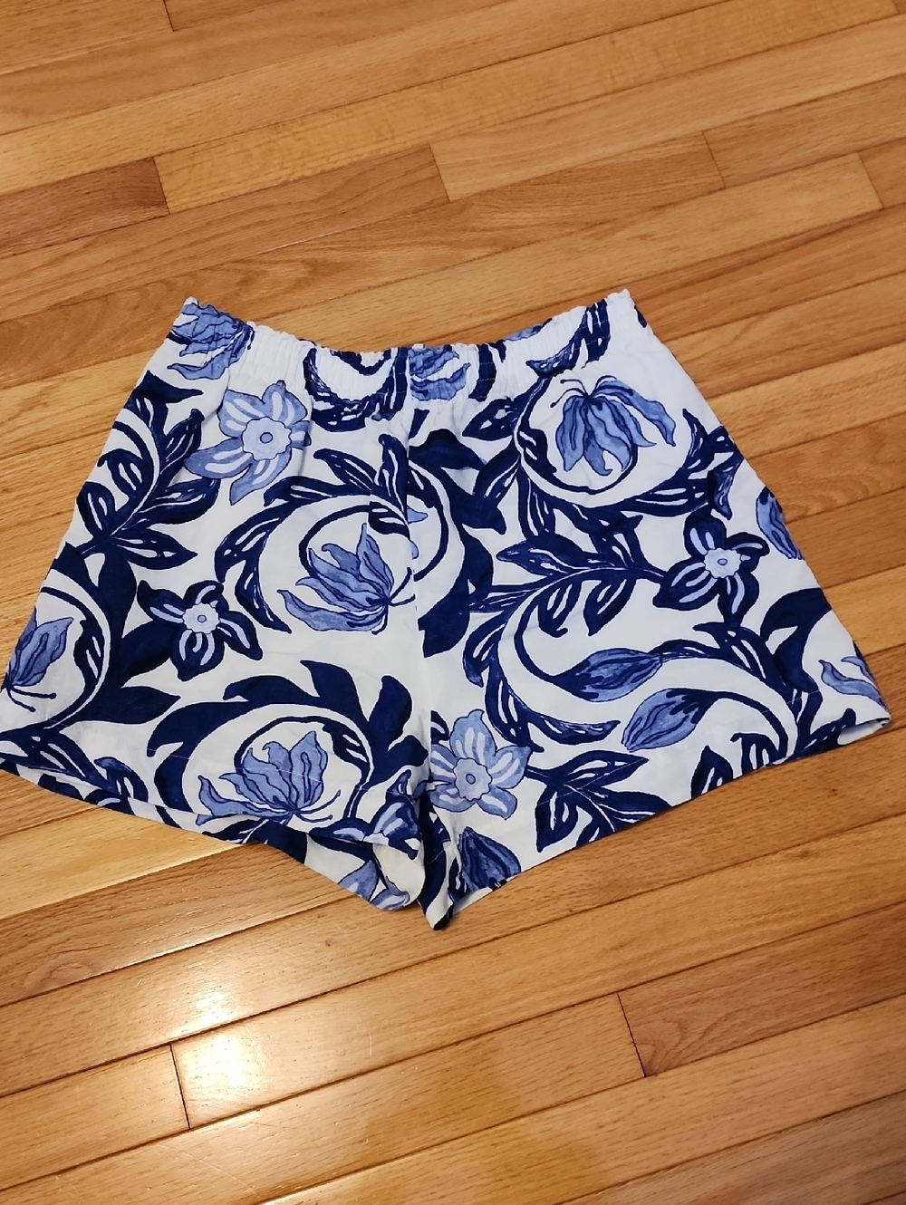 H&M White Shorts with Blue Floral Print